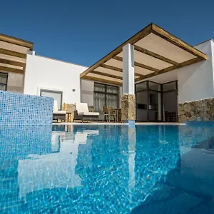 https://playitas-villas.in-canary-islands.com